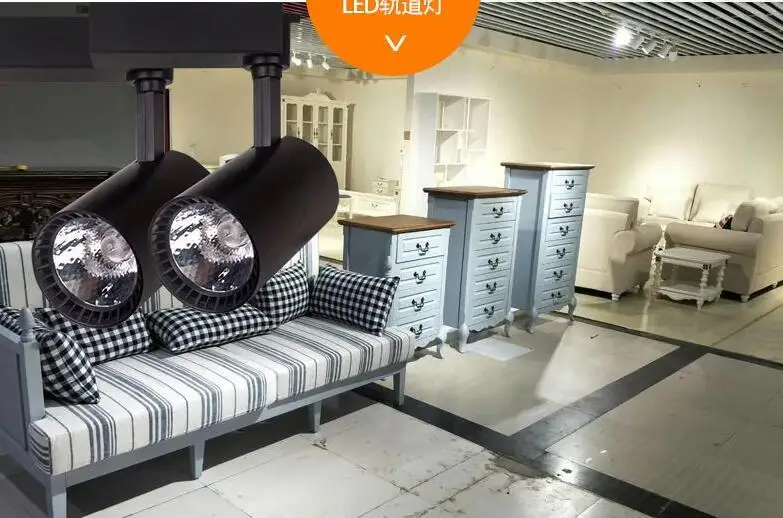 Рисунок 5 - Светодиодный светильник для трека