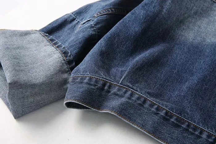 10472335089_351190496