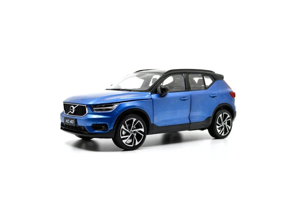 volvo-XC40_2018_bl_001