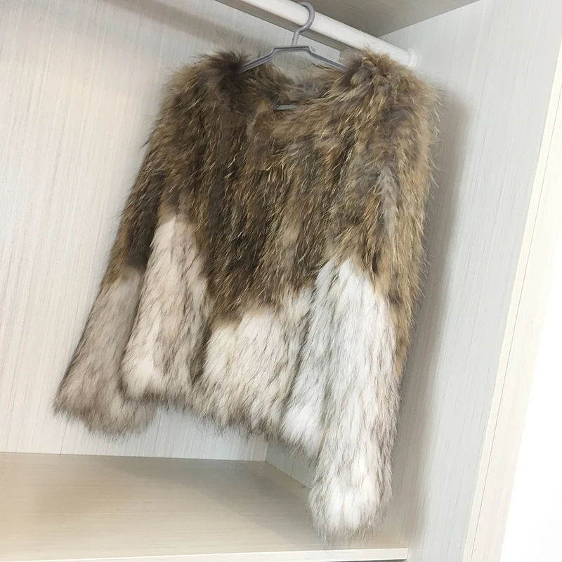 

2018 new fur high quality real raccoon fur jacket weaving long raccoon fur clothes v-neck cardigan