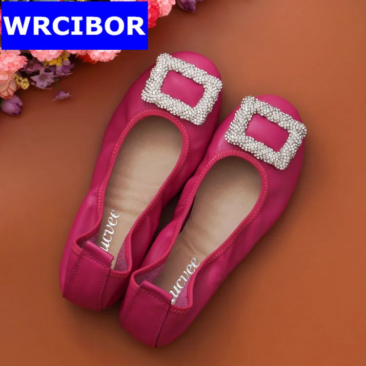 

2017 New Genuine leather Women Flats Moccasins Loafers Wild Driving women Casual Shoes Leisure Concise Ballet Flat Mother shoes