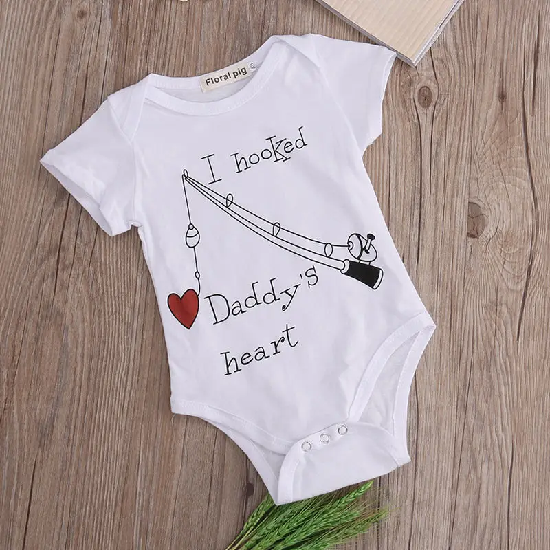 

New Infant Baby Boy Clothes Girl Babygrows Playsuit Romper I Hooked Daddys Heart newborn baby clothes unisex baby rompers 2017