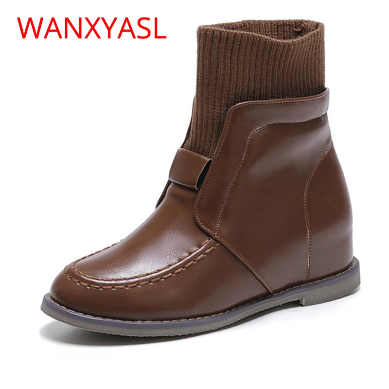 

Women Snow Boots 2018 Autumn Winter New British Wind Large Size Martin Boots Plus Velvet Warm Snow Boots Women Boots Big Size