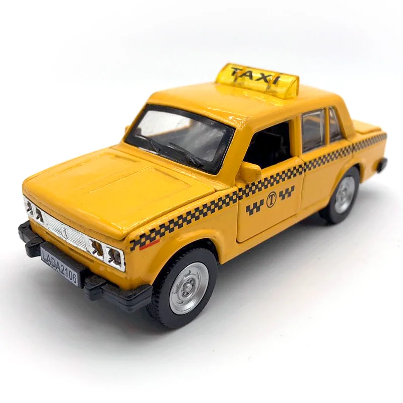 Литые под давлением автомобильные 1:28 масштаб Lada Niva 1:32 Масштаб Priora/2106 модель автомобиля коллекционная игрушка автомобиль со звуком и светильник - Цвет: 2106-Taxi