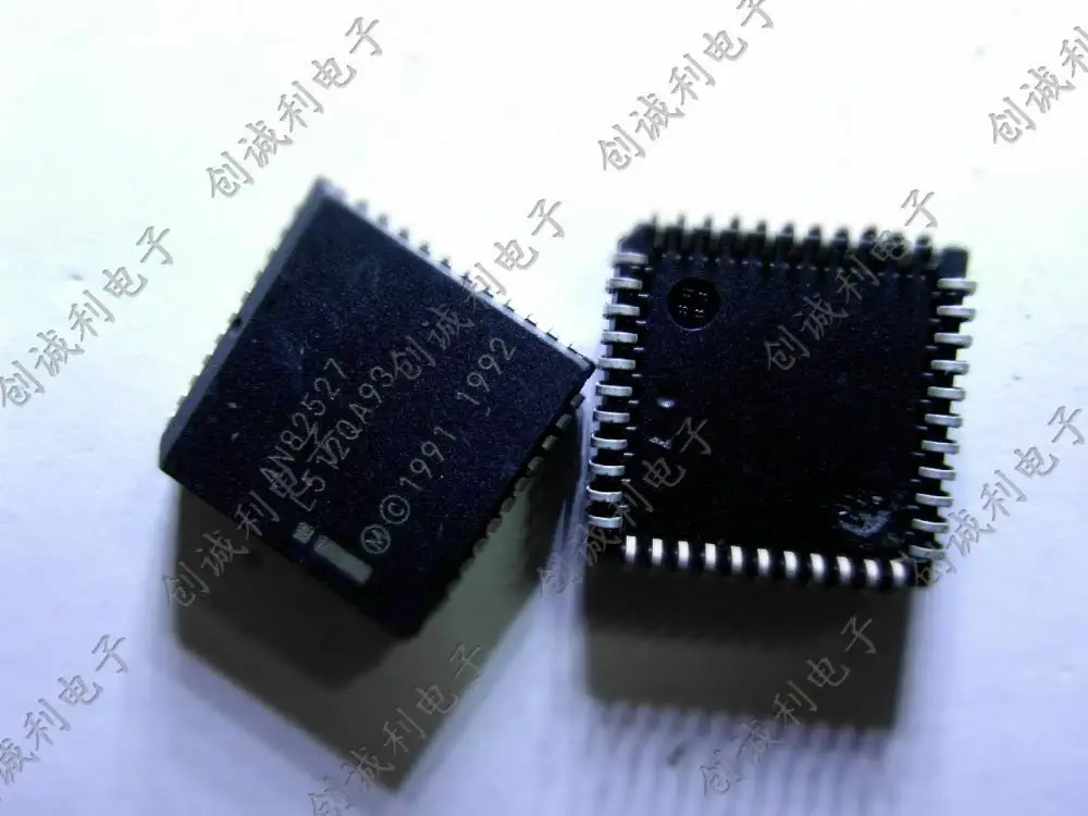 

AN82527 PLCC44