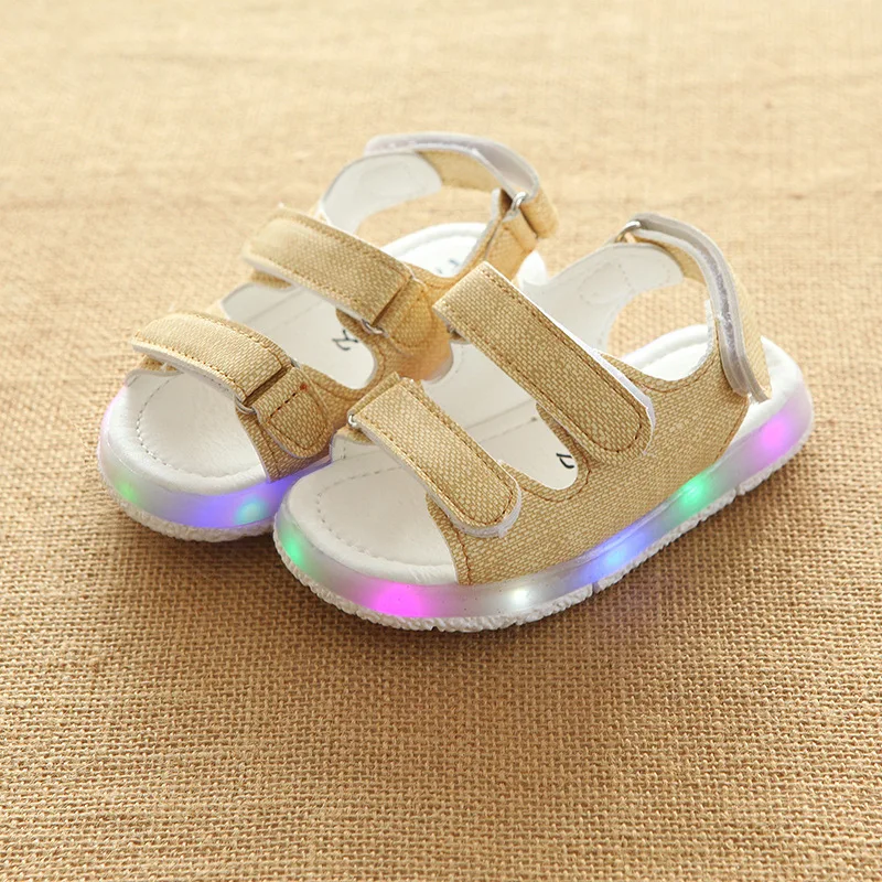 2018 Новые Детские светодиодные малыша Сандалии для девочек летние Обувь для мальчиков Обувь для девочек одноцветное полые легкие пляжные