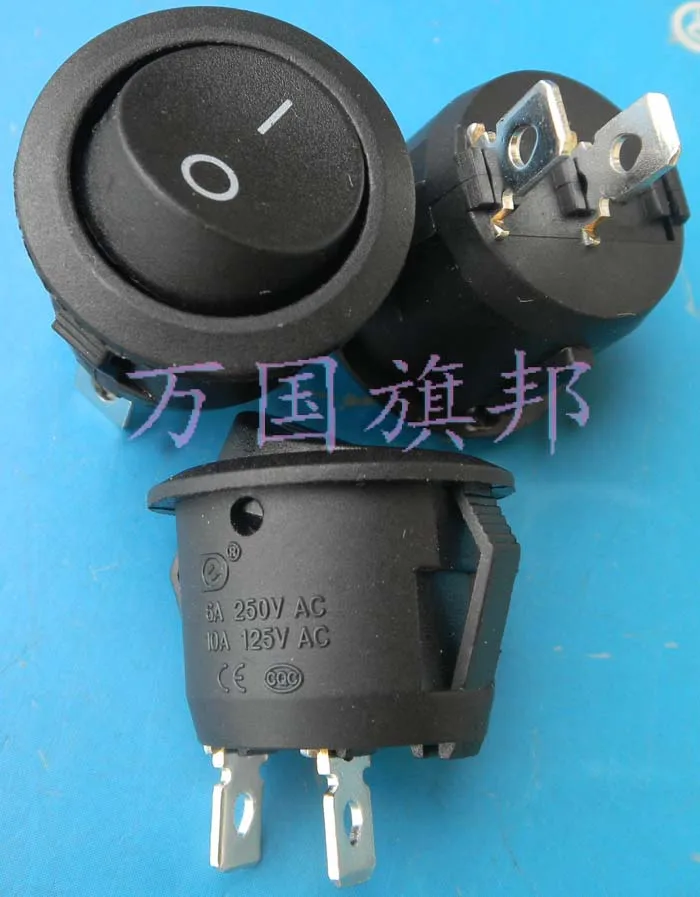 Entrega gratuita. O navio rodada interruptor 2 6 um 250 v 20mm de diâmetro preto pés