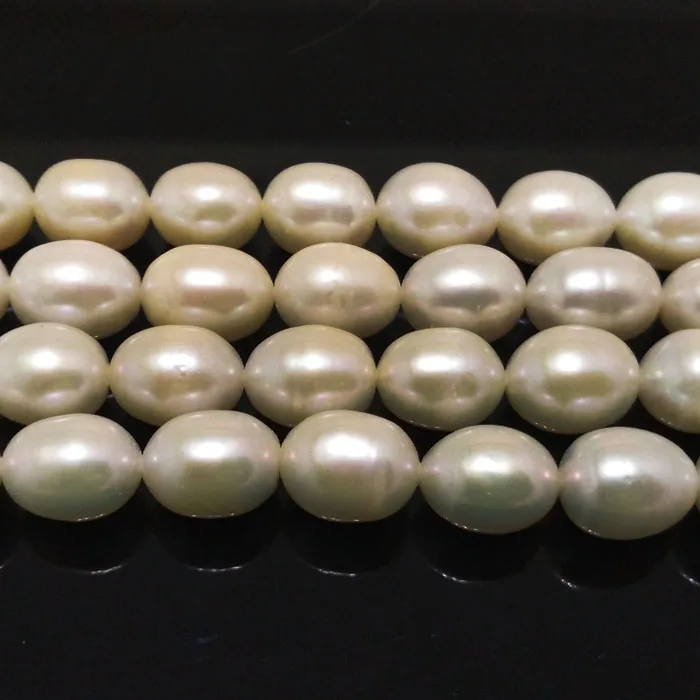 16 inches AA+ 10-11mm White Natural Cultured Freshwater Rice Pearl Loose Strand