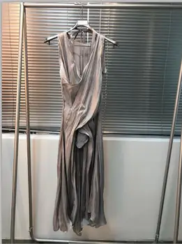 

In the summer of 2020 the new cross sleeveless bogs, able to bear or endure look thin dress