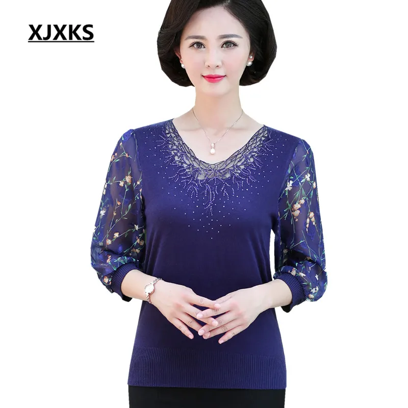 

XJXKS Loose plus size women top 2019 spring new high quality comfortable casual fashion hollow printed women blouse
