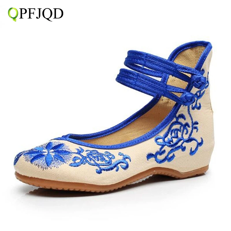 

Chinese Embroidered Shoes National Flower Flat Cloth Shoes Casual Blue Red Mary Jane Old Peking Dance Sapato Feminino Size 34-41