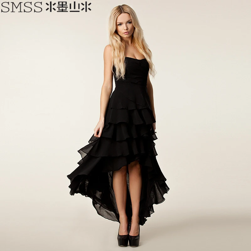 Платье с длинной прозрачной юбкой. Прозрачное черное платье. Вечернее платье в пол. Короткое платье с длинной юбкой. Женщина в длинной юбке.