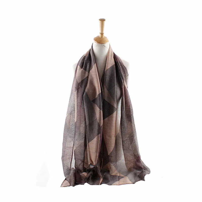 3939239653_141815518