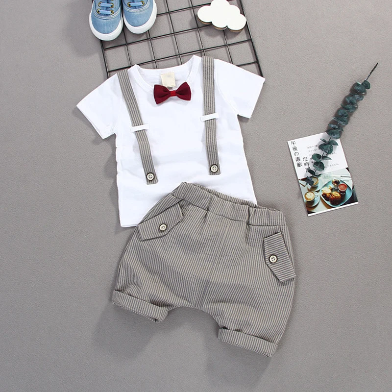 Летняя детская хлопковая одежда для маленьких мальчиков наряды для младенцев Детские джентльмен галстук-бабочка футболка 2 шт./компл. модная одежда для малышей