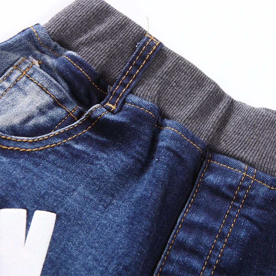 2018 детские синие цвета джинсы весна и лето Стиль Модные Джинсовые Брюки Одежда для мальчиков брюки для 4-13 лет одежда для маленьких
