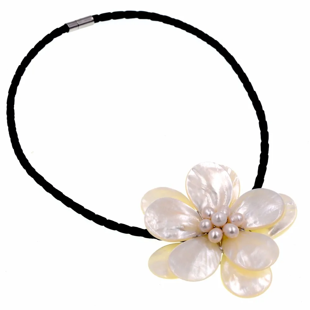 Handmade Natural White Freshwater Pearl Mother of Pearl Shell 5 Fleurs Bib Collier 18/"