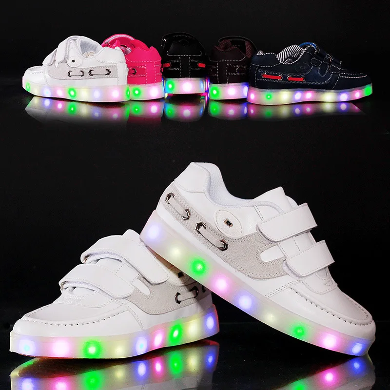 total sport kids sneakers