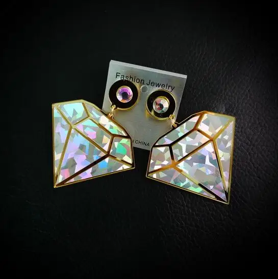 

Fashion jewelry acrylic lip stud earring