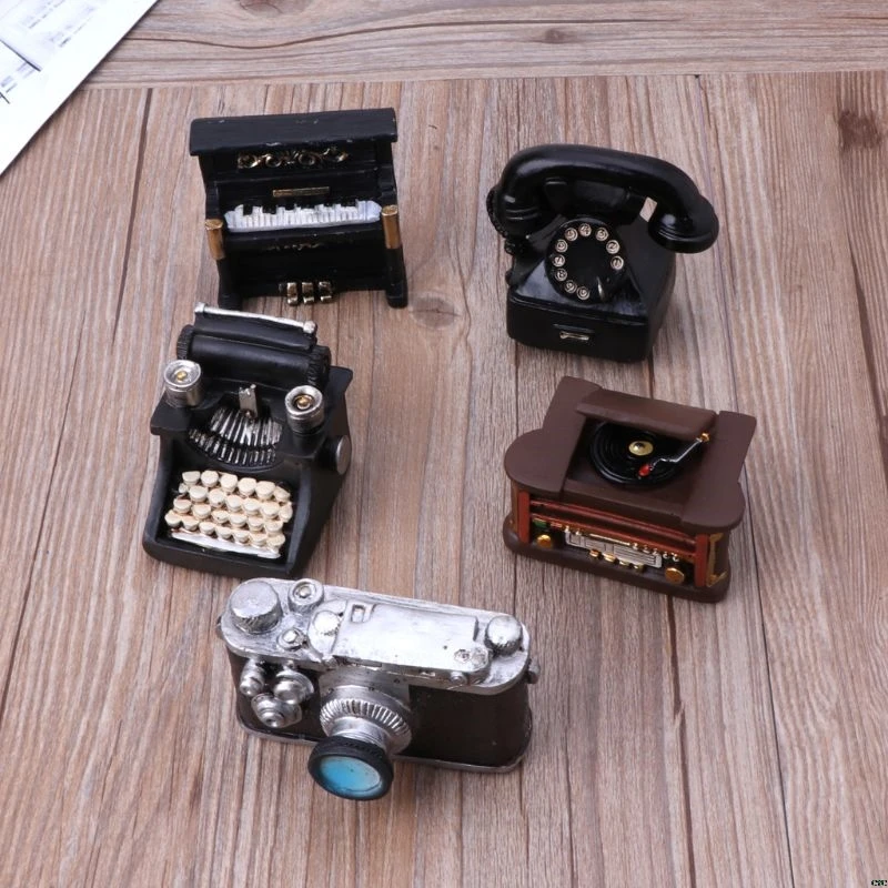 Newborn Photography Props Infant DIY Props Studio Accessories Retro Resin Mini Small Decoration Creation Gentlemen Camera