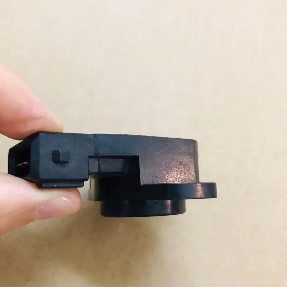 TPS Датчик положения дроссельной заслонки OEM MD628074 подходит Lancer 2.0L Outlander 2.4L 3 pin