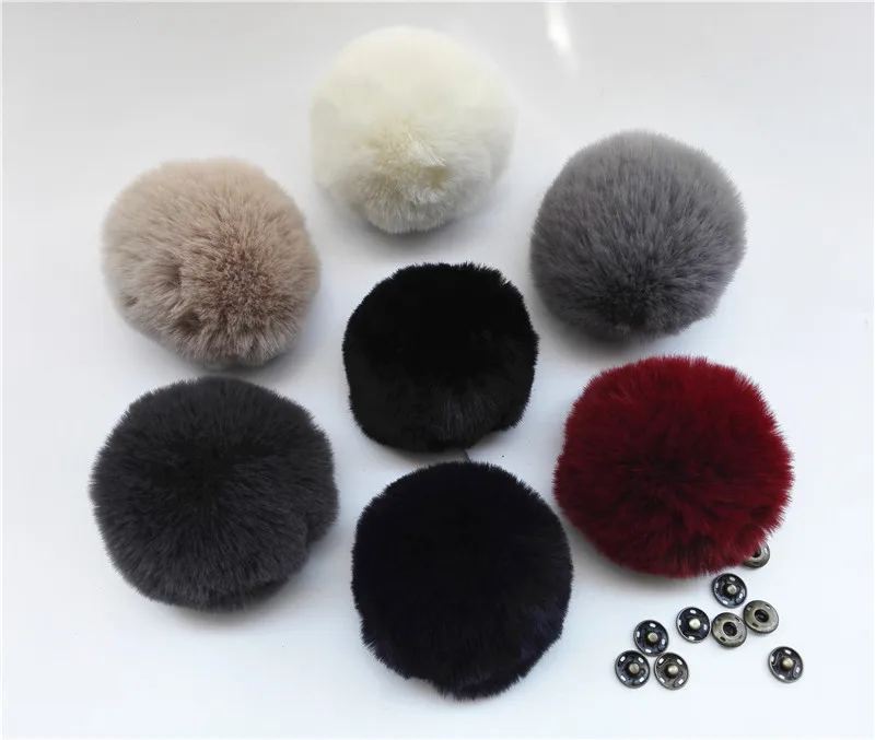 

Winter Multicolor Soft Artificial Fox Fur Pom pom Polyester Pompoms For Knitted Beanies Hats And Key Chain Clothing Accessories