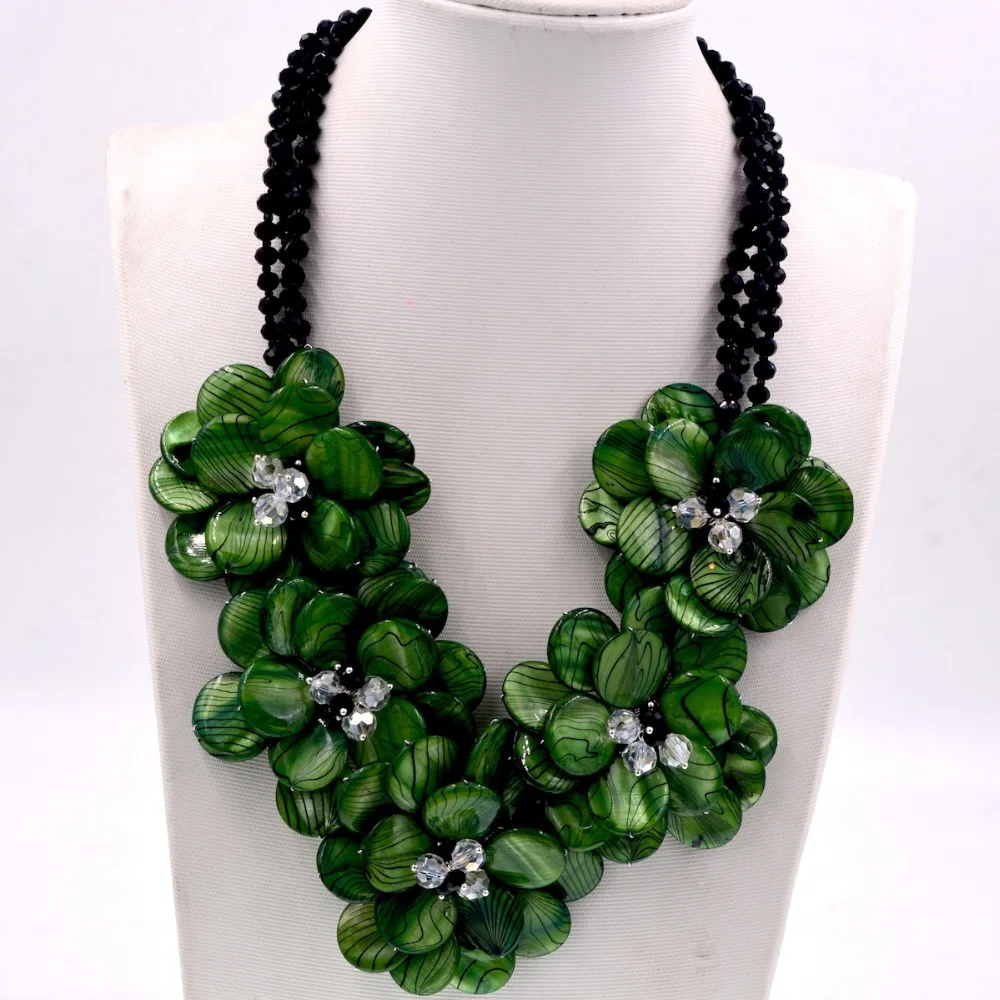 Exclusive Green Zebra-stripe Mother O Pearl Shell Flower Necklace Fashion Women Jewelry Gift Exclusive Green Zebra-stripe Mother O Pearl Shell Flower Necklace Fashion Women Jewelry Gift