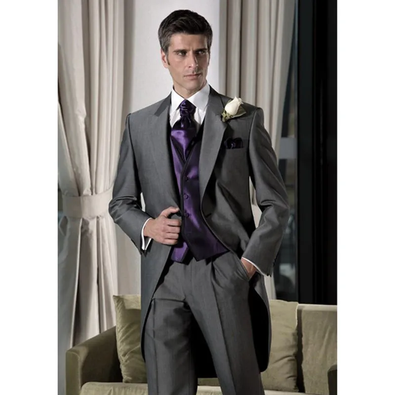 70          3110        Men's tuxedo suit three-piece suit (jacket + pants + vest) men's single buckle gun collar collar suit wedding groom dress custom