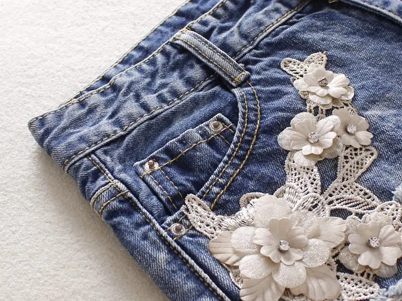 Летние синие женские джинсовые шорты со средней посадкой рваные цветы отбеленные джинсы английский стиль пуговицы хлопок джинсовые шорты 9560