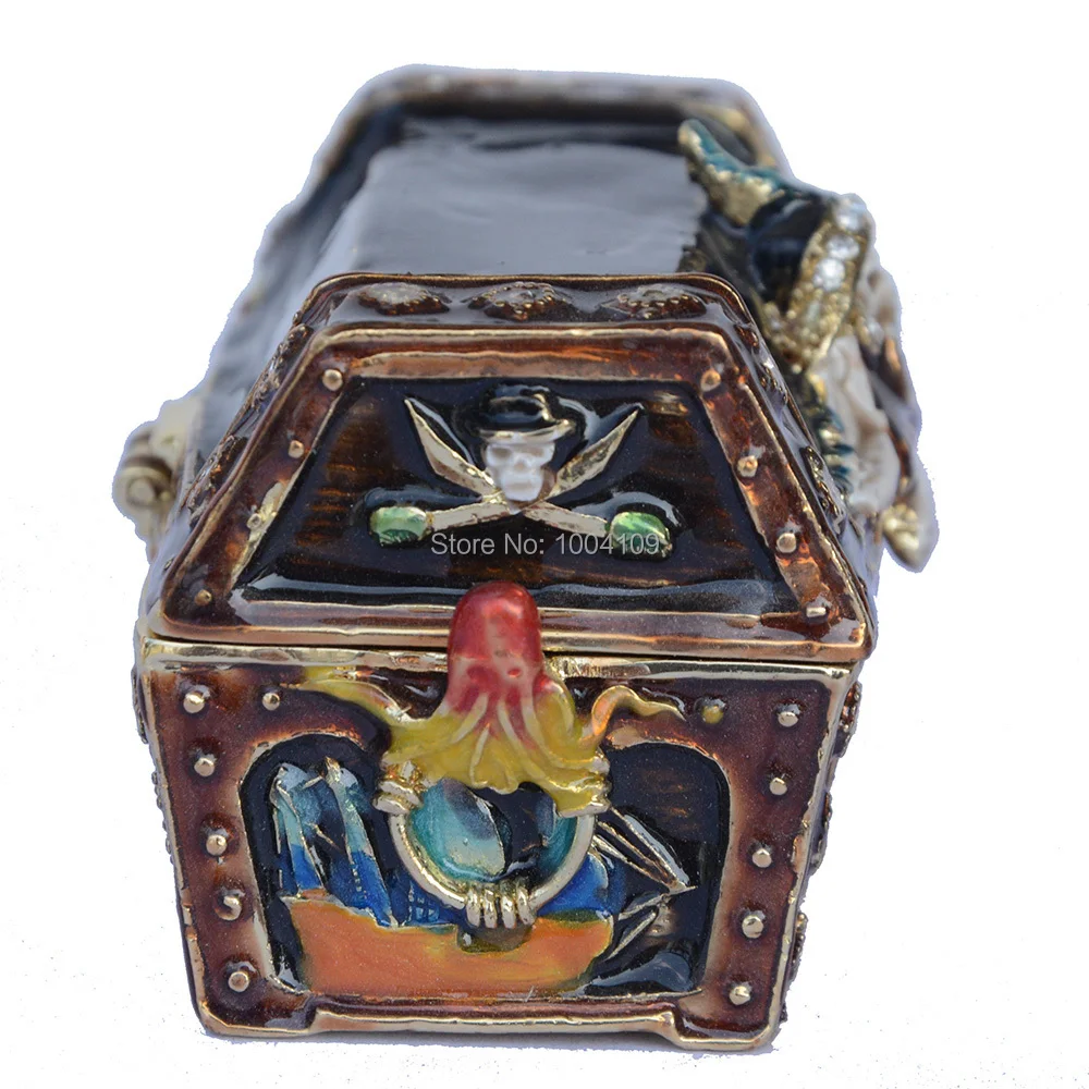 TBP0582 pirate magic box-3.jpg