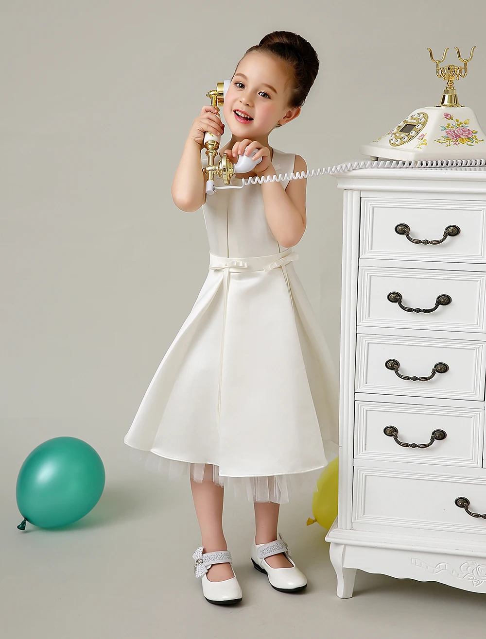 Elegant Ivory A line Tribute Silk slim little girls formal dresses with pearl kids girls Pageant