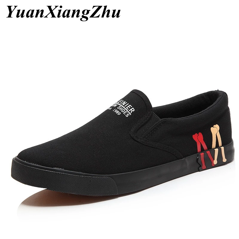 New Men Casual Shoes Black White Solid Canvas Shoes Man Loafers 2019 Summer Breathable Fashion Sneakers Men Slip-On Flat Shoes New Men Casual Shoes Black White Solid Canvas Shoes Man Loafers 2019 Summer Breathable Fashion Sneakers Men Slip-On Flat Shoes