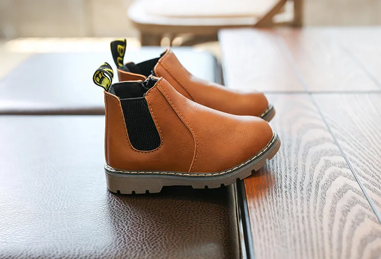 Высококачественная Мужская теплая обувь из хлопка и Кортекса; настоящая диаграмма: короткие ботинки для маленьких мальчиков; сезон осень-зима