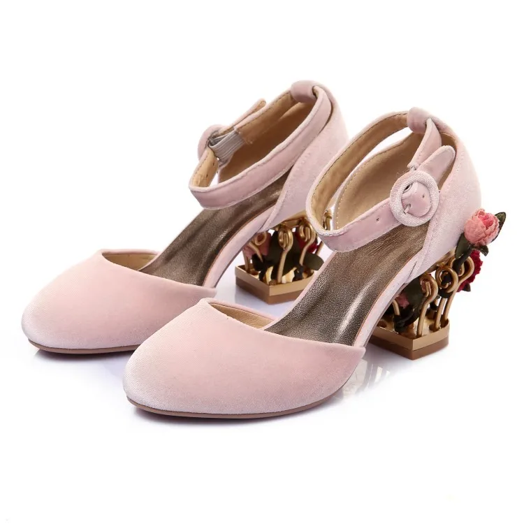 Round Toe Luxury Flower Birdcage High Heel Velvet Wedding Pumps Women Black Pink Red Buckle Sandals Retro Women Mary Janes Shoes Round Toe Luxury Flower Birdcage High Heel Velvet Wedding Pumps Women Black Pink Red Buckle Sandals Retro Women Mary Janes Shoes