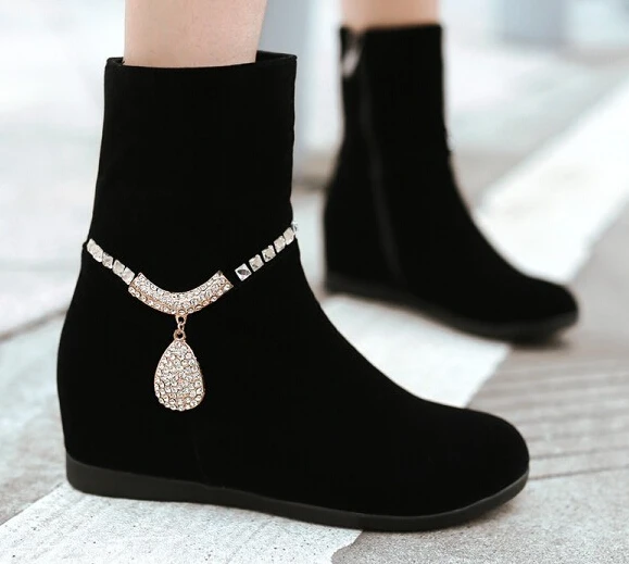 flat heel short boots