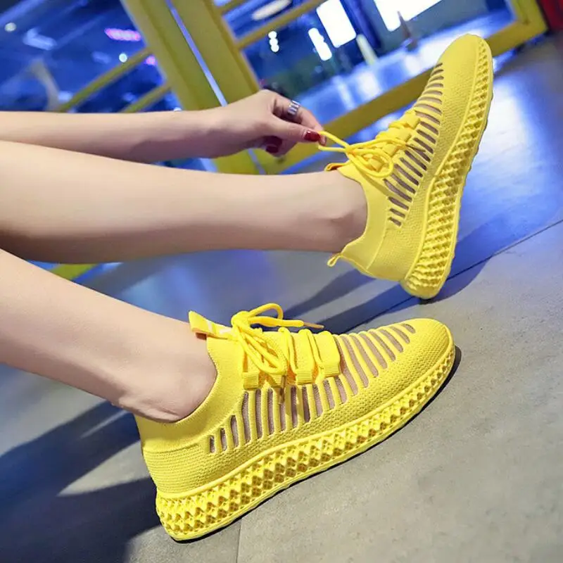 

2019 Spring Autumn New Fashion Women Sneakers Comfortable and Breathable Vulcanized Shoes Women Lace-up Flat Shoes Women T877