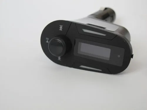 Car-Kit-MP3-Player-Audio-Wireless-FM-Transmitter-Modulator-USB-SD-MMC-LCD-4-iPhone-control (1)