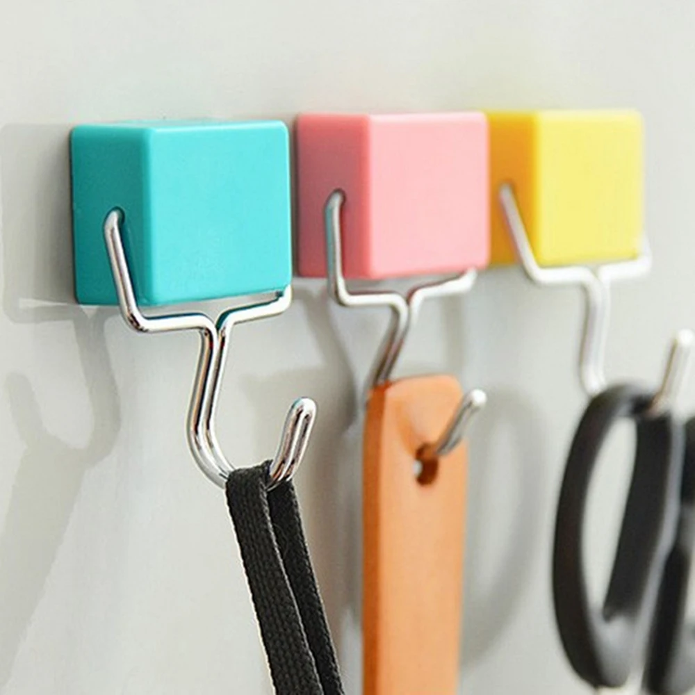 

Creative 1 x Magnetic Key Holder Key Finder Organizational Tool Wall Door Keyring Multifunctional Seamless Hook Home Storage