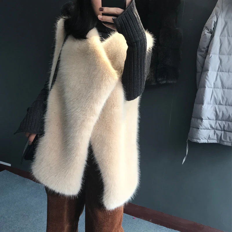 

Women Faux Fur Vest Winter and Autumn Waistcoat High Quality