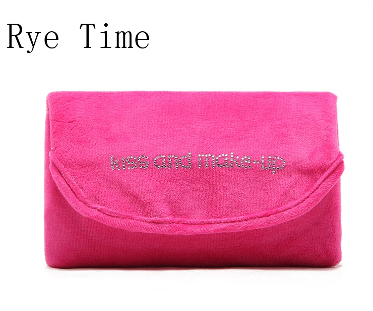 clamshell toiletry bag