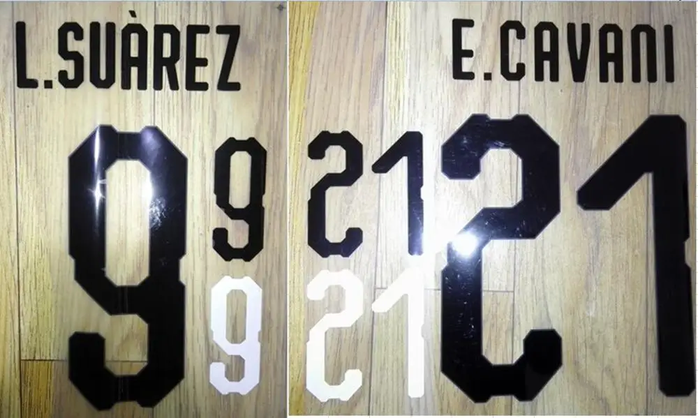 

2018 Uruguay HOME L.SUAREZ E.CAVANI name numbering nameset patch badge
