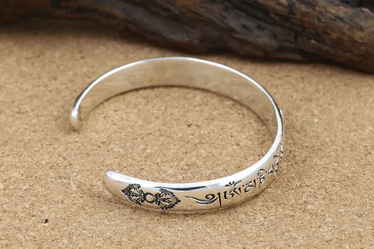 silver-heart-sutra-bangle012A