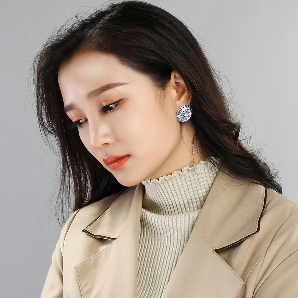 Big latest designer stud earrings with AAA CZ crystal zirconia White and gold color high quality jewelry earring for women