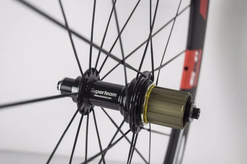 Excellent Superteam carbon clincher 700c 60mm road bike wheels UD matte 11 Excellent Superteam carbon clincher 700c 60mm road bike wheels UD matte 11