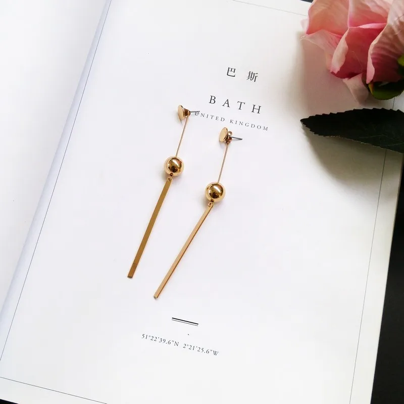 

Temperament long retro fashion accessories metal texture smooth simple earrings earrings female Korean word