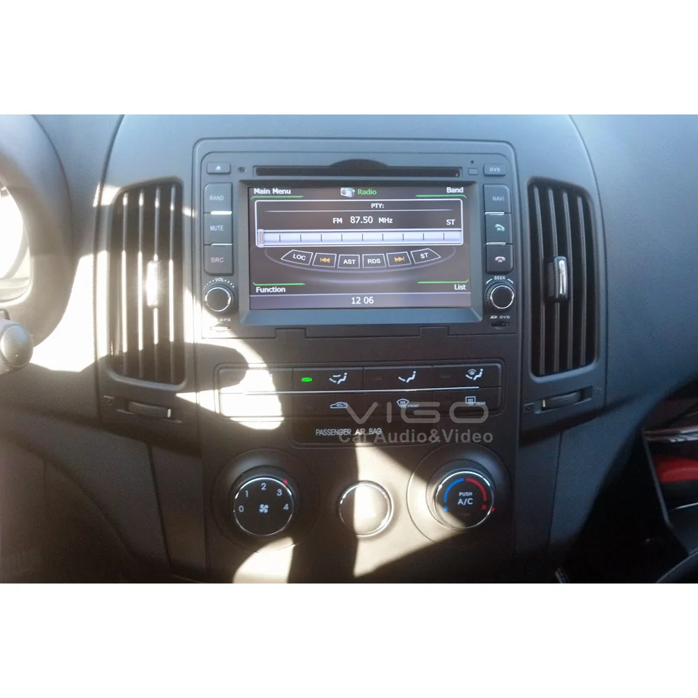 Vehicle Stereo GPS Navigation for Hyundai i30 Auto Radio RDS DVD Player