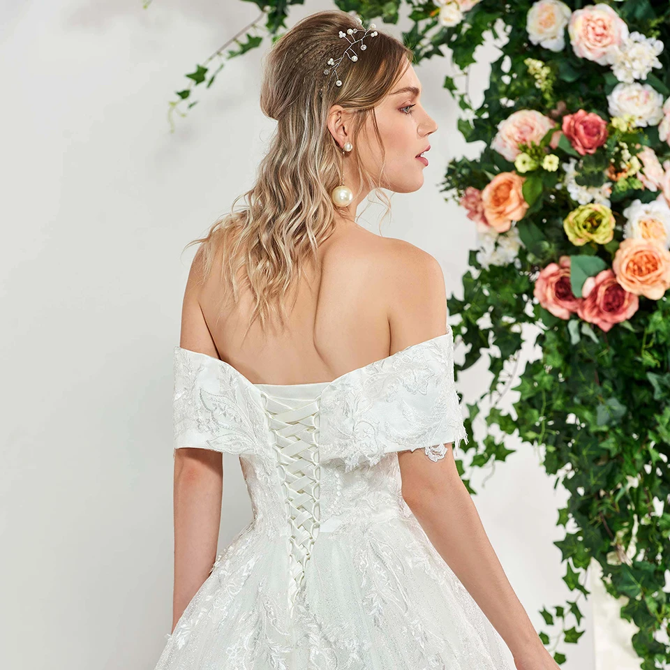 Элегантное бальное платье Dressv цвета слоновой кости с открытыми плечами и