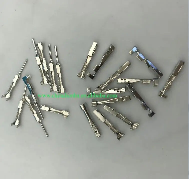 

Клеммная колодка Sumitomo серии 100 мм, 60/1,0 шт., с Оловянным штекером 8100-3067