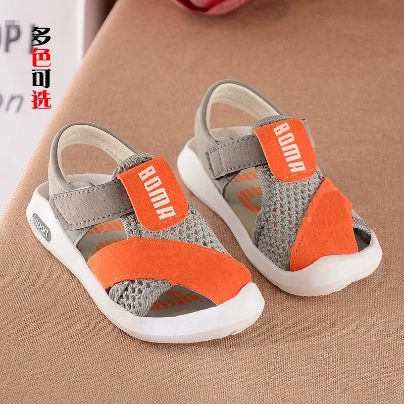 

2019 Spring and summer children's shoes new boys soft bottom beach shoes male baby Baotou sports sandals
