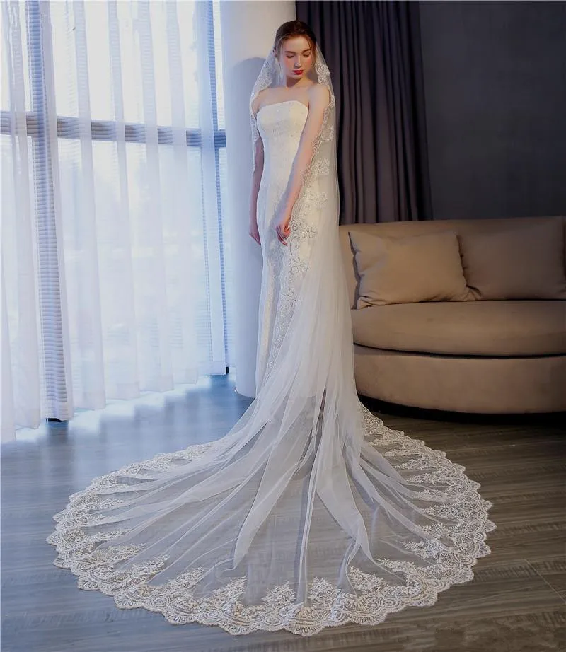 3m-length-romantic-lace-edge-long-wedding-veil-white-bridal-veils-luxury-applique-custom-made-wedding-veils (4)