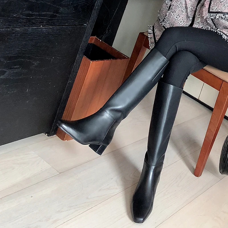 Kcenid/высокие сапоги из натуральной кожи пикантные женские ботинки для верховой езды до колена на толстом каблуке с квадратным носком обувь в стиле панк черного цвета